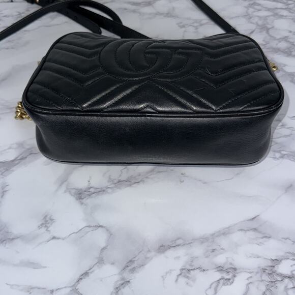 GUCCI Marmont Small Matelasse Shoulder Bag Black - Picture 10 of 14